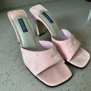 Vintage Bakers heel sandal sandals pink fabric small beads embellishment 8.5